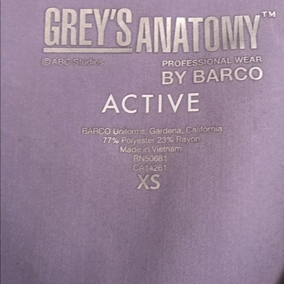 Greys Anatomy Scrub Set - Picture 3 of 3